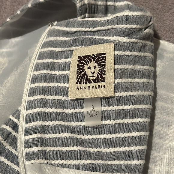 Anne Klein Size 8 Woman's Gray White Striped Cotton Pocketed Belted Dress - Picture 6 of 9